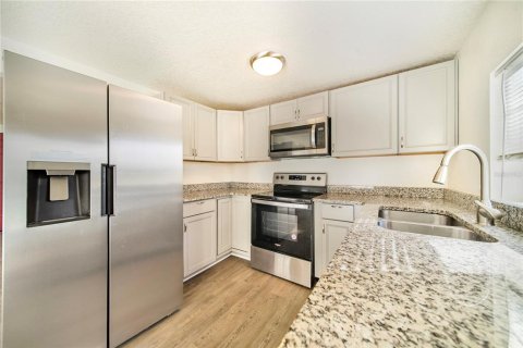 House in Auburndale, Florida 3 bedrooms, 83.61 sq.m. № 1773836 - photo 8