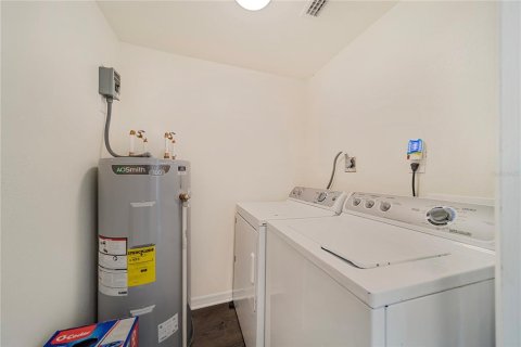 House in Auburndale, Florida 3 bedrooms, 83.61 sq.m. № 1773836 - photo 18