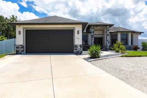 House in Cape Coral, Florida 3 bedrooms, 166.85 sq.m. № 1884474 - photo 1