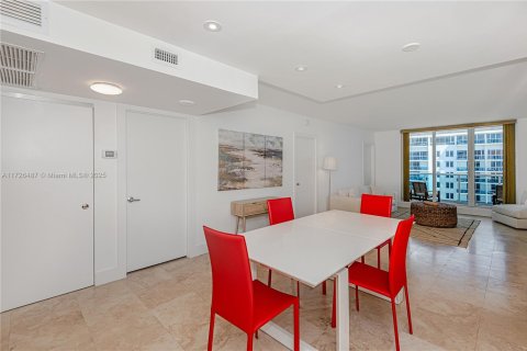 Copropriété à vendre à Miami Beach, Floride: 1 chambre, 81.75 m2 № 1811768 - photo 10