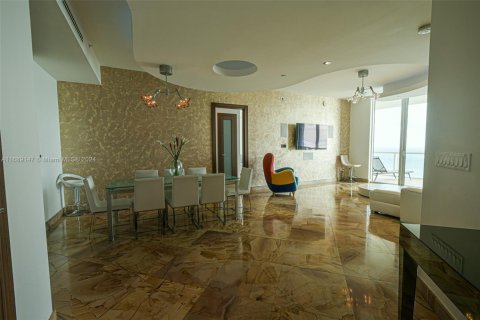 Copropriété à louer à Sunny Isles Beach, Floride: 2 chambres, 148.83 m2 № 1435146 - photo 12