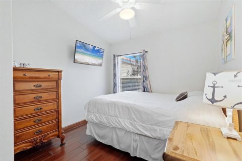 Condo in Venice, Florida, 2 bedrooms № 2229797 - photo 28