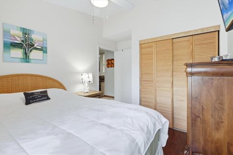Condo in Venice, Florida, 2 bedrooms № 2229797 - photo 27