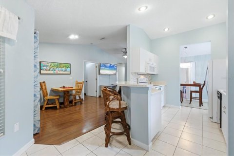 Condo in Venice, Florida, 2 bedrooms № 2229797 - photo 21