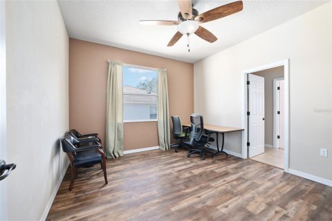 House in Ocala, Florida 4 bedrooms, 216.09 sq.m. № 2206597 - photo 24