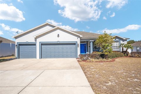 House in Ocala, Florida 4 bedrooms, 216.09 sq.m. № 2206597 - photo 3
