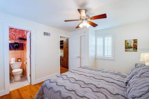 House in Ormond Beach, Florida 4 bedrooms, 215.72 sq.m. № 2132286 - photo 24