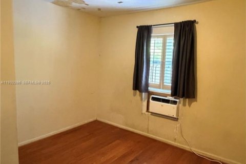 Снять в аренду виллу или дом в Майами, Флорида 4 спальни, 152.92м2, № 1991548 - фото 12