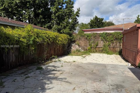 Снять в аренду виллу или дом в Майами, Флорида 4 спальни, 152.92м2, № 1991548 - фото 10