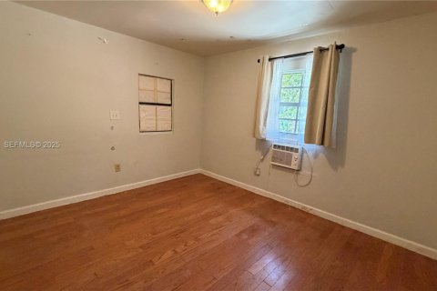 Снять в аренду виллу или дом в Майами, Флорида 4 спальни, 152.92м2, № 1991548 - фото 8