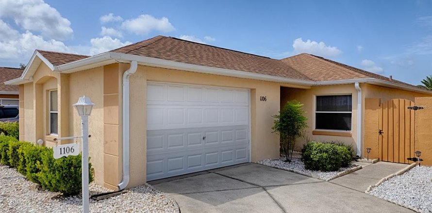 Casa en The Villages, Florida 2 dormitorios, 107.4 m2 № 2221140