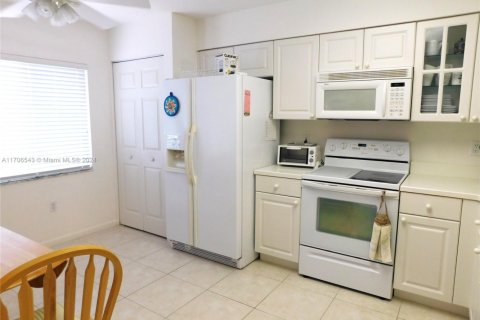 Condominio en venta en Boynton Beach, Florida, 3 dormitorios, 166.76 m2 № 1459438 - foto 10