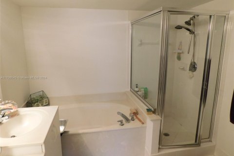 Condominio en venta en Boynton Beach, Florida, 3 dormitorios, 166.76 m2 № 1459438 - foto 12
