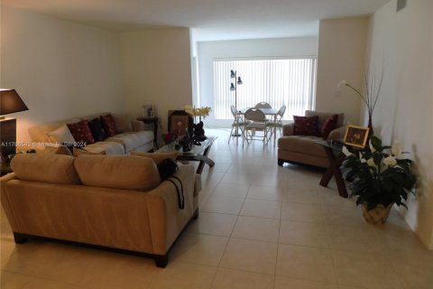 Condominio en venta en Boynton Beach, Florida, 3 dormitorios, 166.76 m2 № 1459438 - foto 6