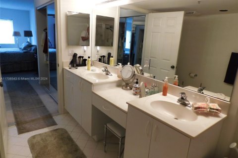 Condominio en venta en Boynton Beach, Florida, 3 dormitorios, 166.76 m2 № 1459438 - foto 13