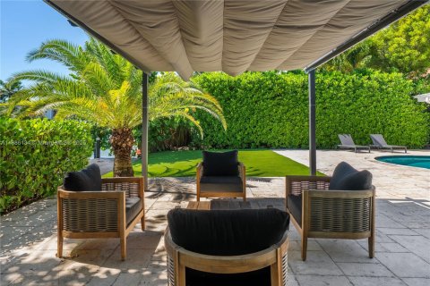 House in Miami Beach, Florida 4 bedrooms, 301.75 sq.m. № 1948087 - photo 27