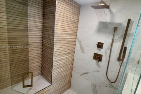 Купить кондоминиум в Майами-Бич, Флорида 2 спальни, 119.84м2, № 2035514 - фото 14