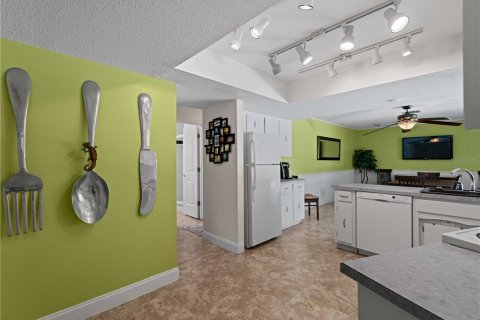 House in Venice, Florida 3 bedrooms, 173.91 sq.m. № 1373092 - photo 16