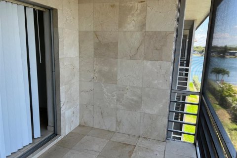 Copropriété à vendre à Deerfield Beach, Floride: 2 chambres, 102.19 m2 № 2082375 - photo 8
