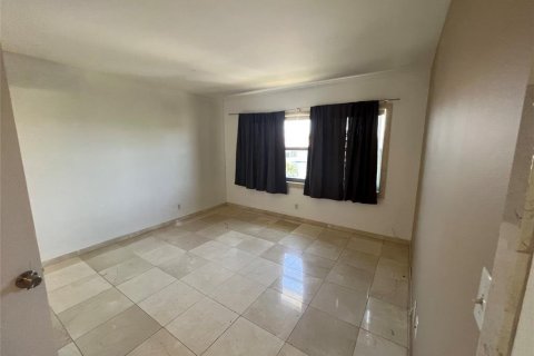 Copropriété à vendre à Deerfield Beach, Floride: 2 chambres, 102.19 m2 № 2082375 - photo 14