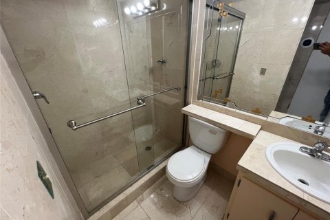 Copropriété à vendre à Deerfield Beach, Floride: 2 chambres, 102.19 m2 № 2082375 - photo 15