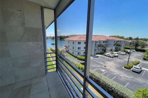 Copropriété à vendre à Deerfield Beach, Floride: 2 chambres, 102.19 m2 № 2082375 - photo 11