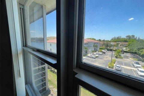 Copropriété à vendre à Deerfield Beach, Floride: 2 chambres, 102.19 m2 № 2082375 - photo 10