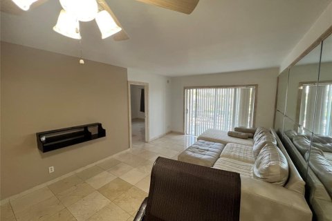 Copropriété à vendre à Deerfield Beach, Floride: 2 chambres, 102.19 m2 № 2082375 - photo 19