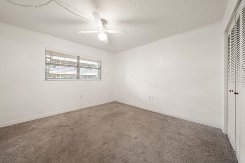 Condominio en venta en Saint Petersburg, Florida, 2 dormitorios, 110.09 m2 № 2222218 - foto 20