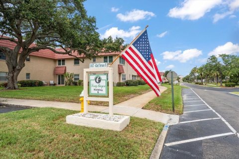 Condominio en venta en Saint Petersburg, Florida, 2 dormitorios, 110.09 m2 № 2222218 - foto 2