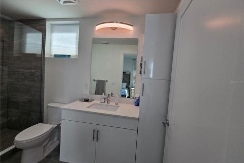 Condominio en alquiler en Sarasota, Florida, 1 dormitorio, 123.75 m2 № 1337876 - foto 26