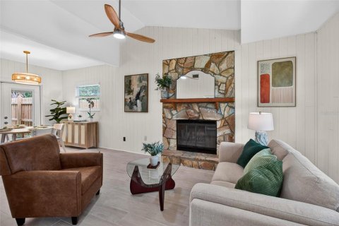 Villa ou maison à vendre à Gulfport, Floride: 2 chambres, 95.88 m2 № 2093506 - photo 11
