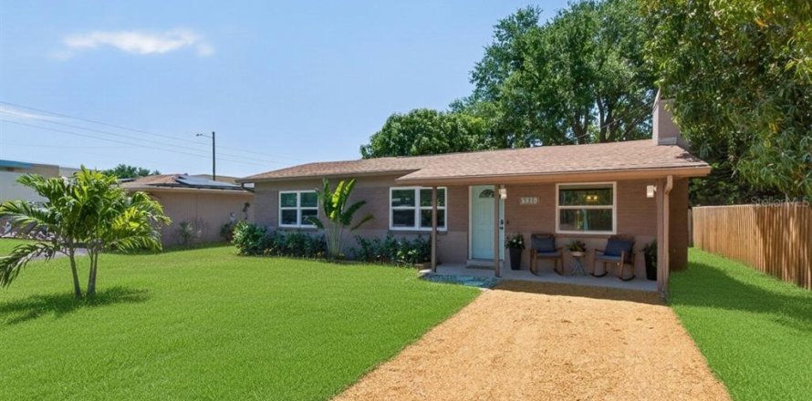 Villa ou maison à Gulfport, Floride 2 chambres, 95.88 m2 № 2093506