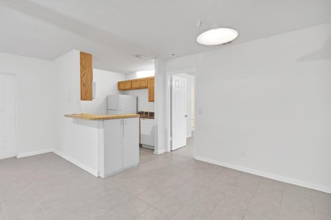Купить кондоминиум в Себастьян, Флорида 6 комнат, 89.19м2, № 2083164 - фото 9
