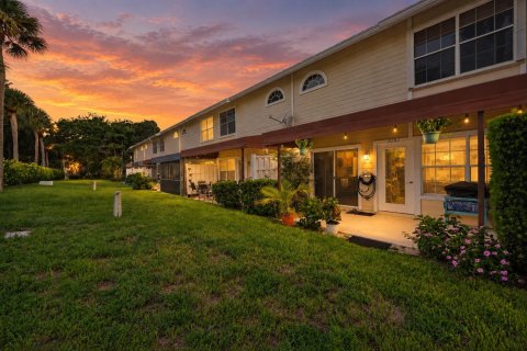 Townhouse in Boca Raton, Florida 3 bedrooms, 148.92 sq.m. № 2374661 - photo 30