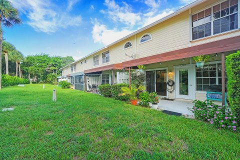 Townhouse in Boca Raton, Florida 3 bedrooms, 148.92 sq.m. № 2374661 - photo 29