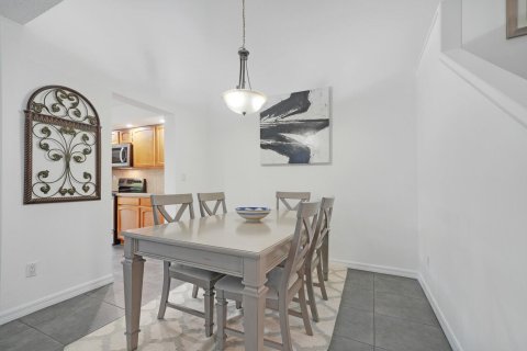 Townhouse in Boca Raton, Florida 3 bedrooms, 148.92 sq.m. № 2374661 - photo 9