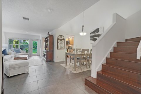 Townhouse in Boca Raton, Florida 3 bedrooms, 148.92 sq.m. № 2374661 - photo 4