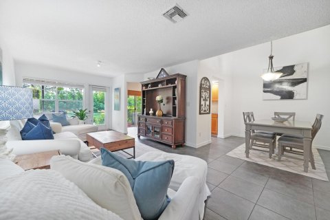 Townhouse in Boca Raton, Florida 3 bedrooms, 148.92 sq.m. № 2374661 - photo 7