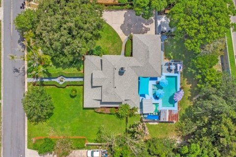 Casa en Maitland, Florida 3 dormitorios, 301.75 m2 № 2358328