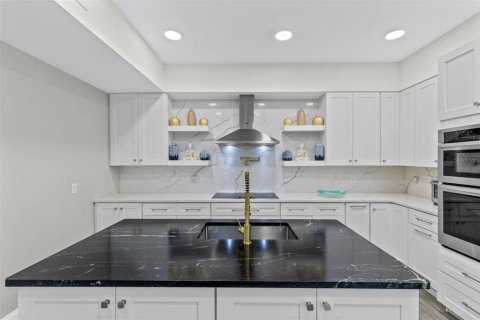 Villa ou maison à vendre à Orlando, Floride: 6 chambres, 367.71 m2 № 2219795 - photo 21