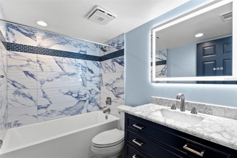 Condominio en alquiler en Palm Harbor, Florida, 2 dormitorios, 100.8 m2 № 1795317 - foto 22