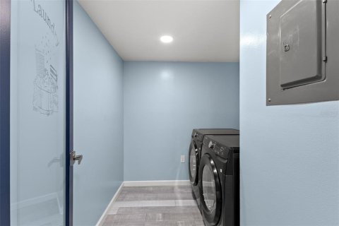 Condominio en alquiler en Palm Harbor, Florida, 2 dormitorios, 100.8 m2 № 1795317 - foto 23