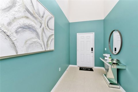 House in Davenport, Florida 8 bedrooms, 374.21 sq.m. № 1848584 - photo 3