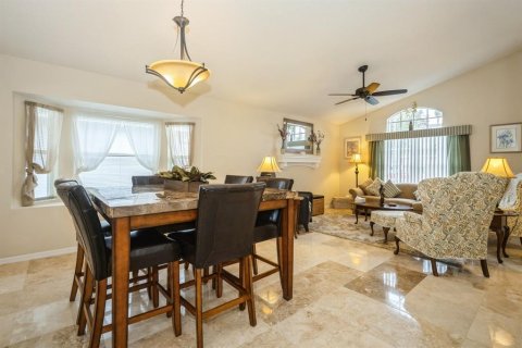House in Davenport, Florida 4 bedrooms, 180.23 sq.m. № 1112356 - photo 5