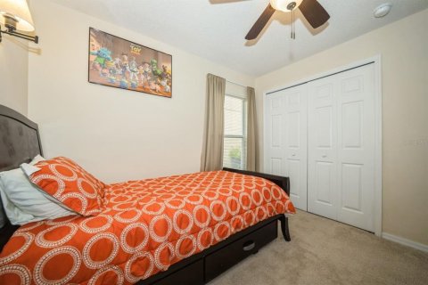 House in Davenport, Florida 4 bedrooms, 180.23 sq.m. № 1112356 - photo 27