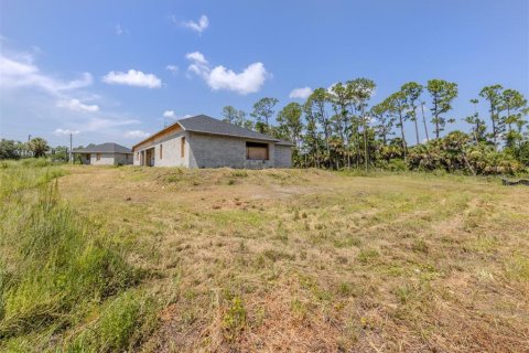 Casa en venta en North Port, Florida, 7 dormitorios, 374.95 m2 № 1877483 - foto 23