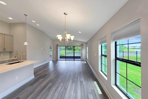Appartement à louer à Parrish, Floride: 3 chambres, 141.03 m2 № 1885582 - photo 4
