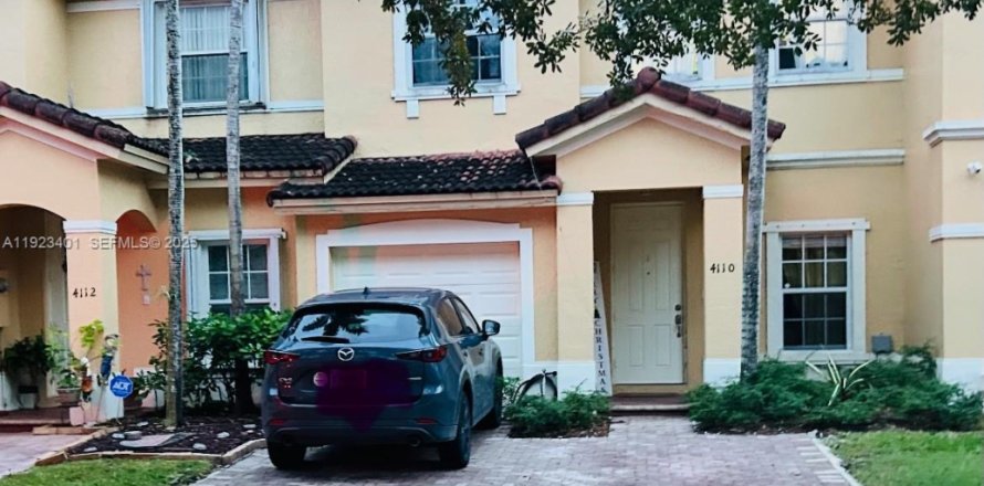 Touwnhouse à Homestead, Floride 3 chambres, 127.09 m2 № 1977433