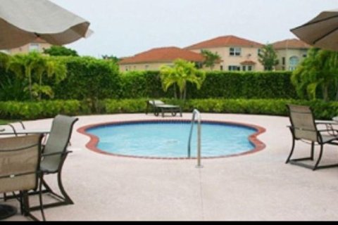 Touwnhouse à louer à Homestead, Floride: 3 chambres, 127.09 m2 № 1977433 - photo 14